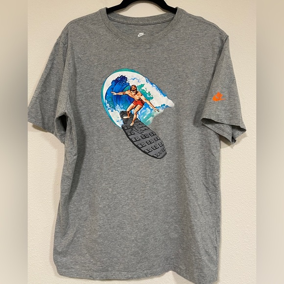 Nike surfing grey t-shirt - Picture 2 of 5